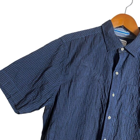 Tommy Bahama cotton blend short sleeve button down shirt - Picture 2 of 7